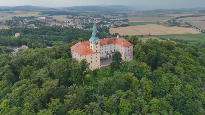 Zámek Zelená Hora z Černých baronů má nové majitele. Čekají ho rozsáhlé opravy