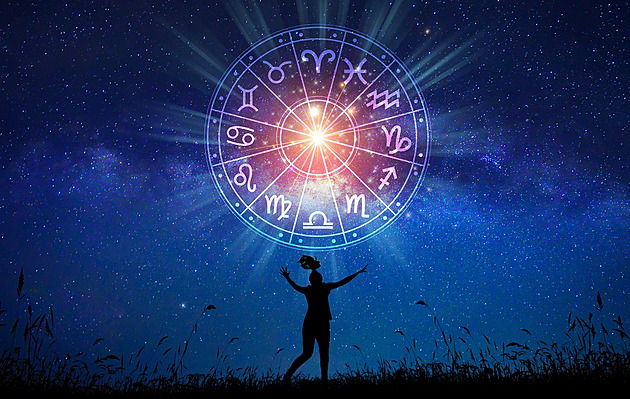 Týdenní horoskop od 13. října. Co vás čeká v lásce, práci i zdraví?