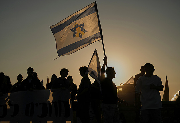 Izrael převzal dalšího mrtvého rukojmího. Výměnou vrátil 15 těl Palestinců