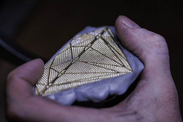 Takový skvost jsem nikdy nevyráběl, říká klenotník o nejdražší výhře iDNES.cz