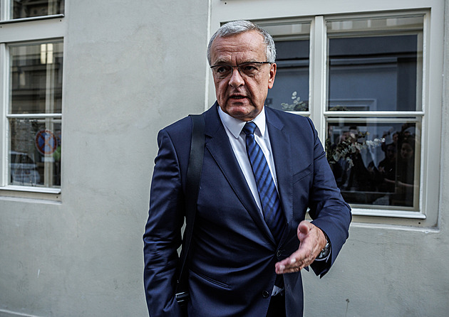 Kalousek kritizoval Babišovy ekonomické plány. Rychetský nechce Turka za ministra