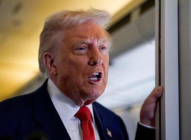 Musí si to nechat líbit, dal Trump Ukrajině lhůtu na mír. Evropští lídři si volali