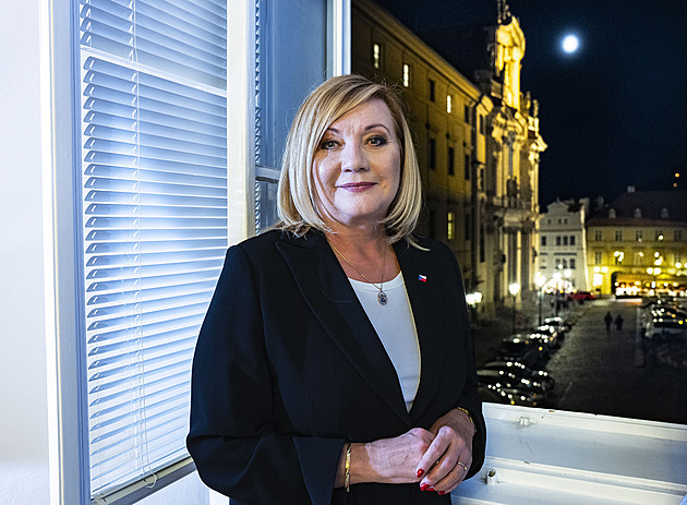 Rozpočet vrátíme k přepracování. Na čas se provizoriu nevyhneme, říká Schillerová