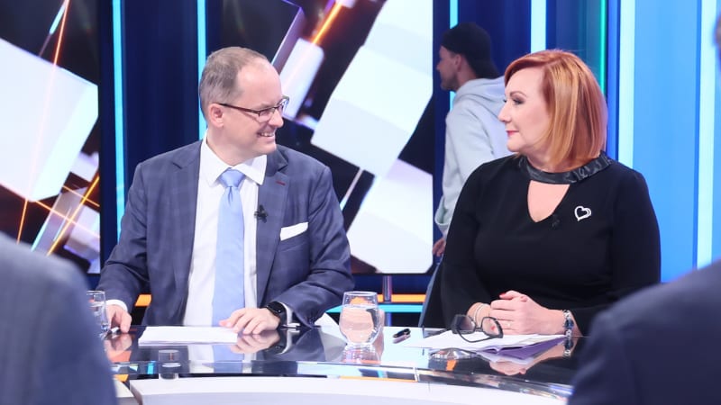 Vláda má rozpočet přepracovat, shodl se výbor. Schillerová dává kabinetu 20 dní na opravu