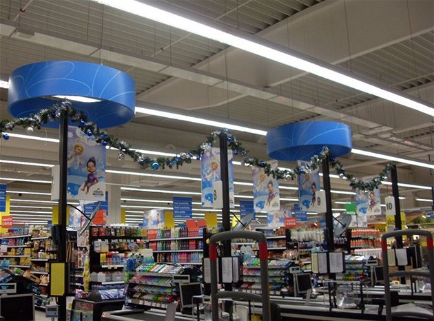 Otvírací doba na Vánoce 2025: jak budou otevřené obchody od 24. prosince