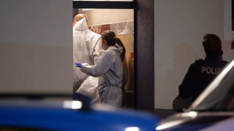 Hrůzný nález v Německu: Našli mrtvou matku s dítětem. Podezřelý je těžce zraněný Slovák