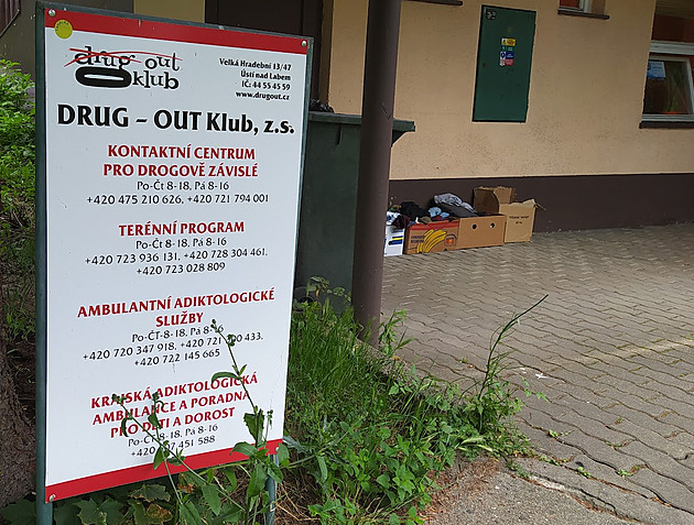 Centrum pro závislé se má přesunout do rodinné zástavby, sousedé protestují