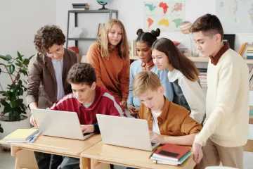 Čeští žáci se v mezinárodním srovnání zhoršili v matematice i čtení