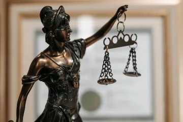 Trojnásobná kandidatura v Pardubicích v různých obvodech je přípustná, rozhodl soud