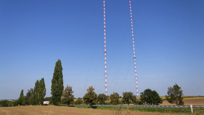 Nejvyšší stavby v Česku čeká demolice. Liblické stožáry dnes naposledy zhasly