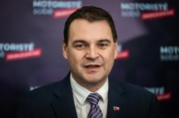 Česko nepodpořilo omezení víz pro Rusy do EU, má vlastní pravidla, píší Seznam Zprávy